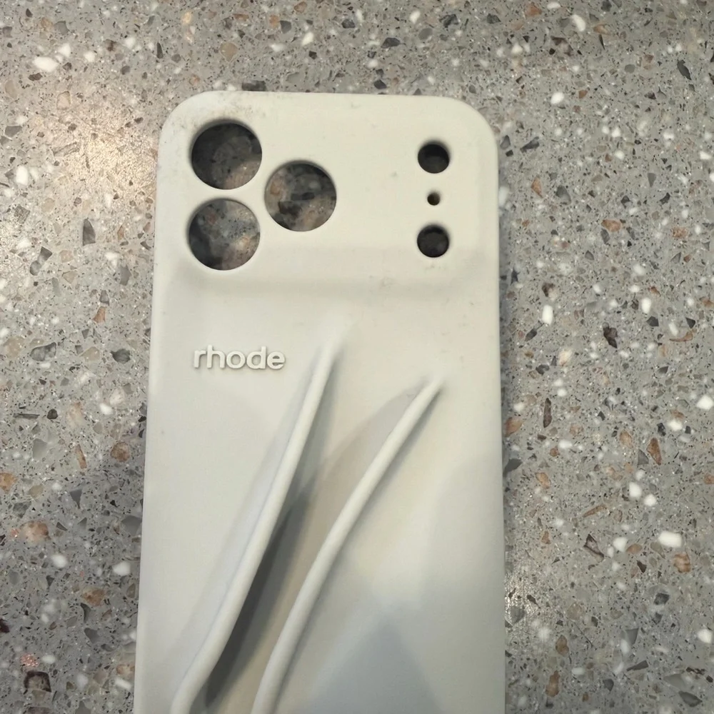 RHODE Off-White Phone 17 pro max Case - Picture 3 of 4